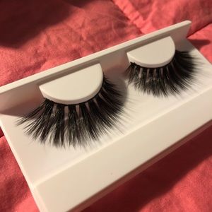 MORPHE PREMIUM LASHES